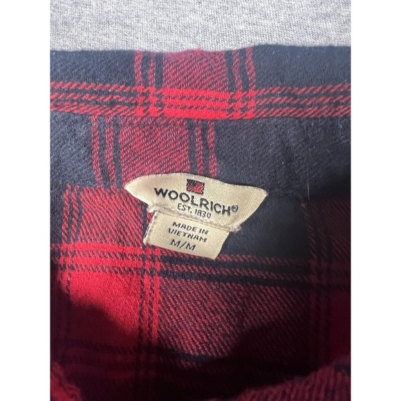 WOOLRICH WOMEN'S Red BLACK PLAID BUTTON UP FLANNEL SHIRT SIZE Medium - Picture 2 of 5